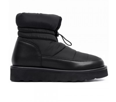 UGG CLASSIC MINI BLOW MATE BLACK