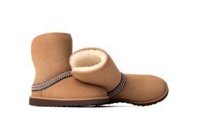 UGG CLASSIC SHORT CRESCENT CHESTNUT