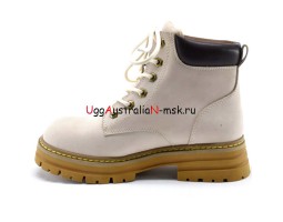 UGG TROPHY BOOT WOMENS SAND